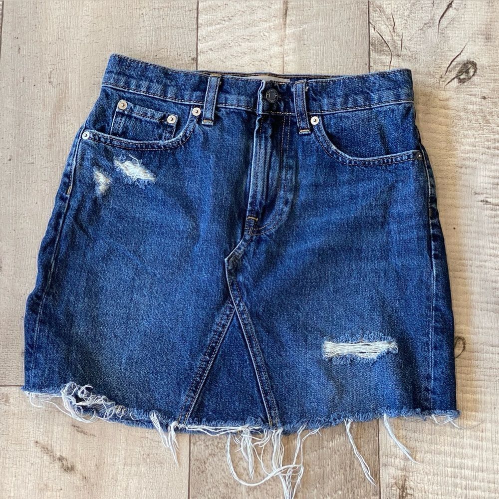 Everlane The Denim Reconstructed Skirt‎ Blue Distressed Raw Hem Mini Skirt 25"